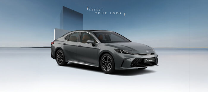 TOYOTA CAMRY